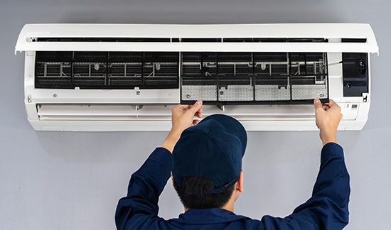 Descubre las diferencias entre un aire acondicionado portátil y uno fijo -  Instalaciones Eficientes