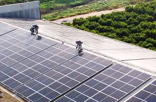 Instalación de placas solares - INSEFIC