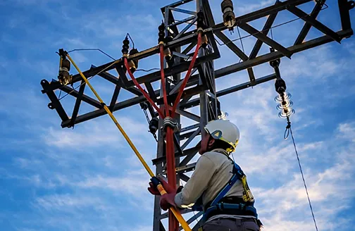 Montaje y mantenimiento de instalaciones eléctricas de alta tensión - Instalaciones Eficientes